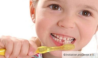 Schöne, gesunde Zähne von Anfang an!