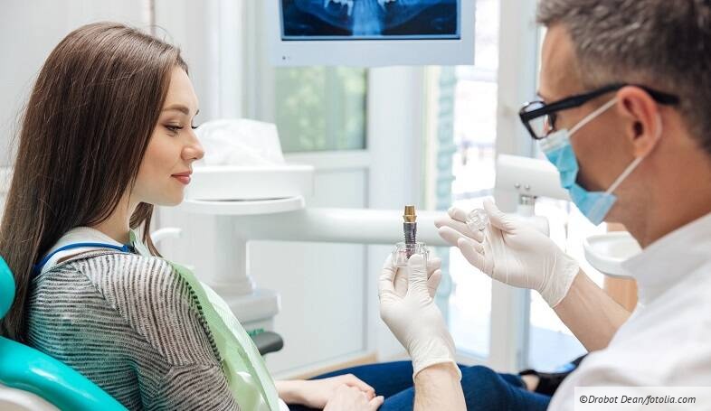 Implantat und regelmäßige Prophylaxe - ein Erfolgsteam!